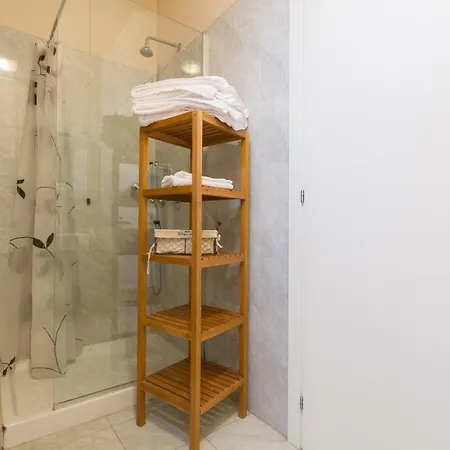 Casa Fontana Del Delfino Apartment